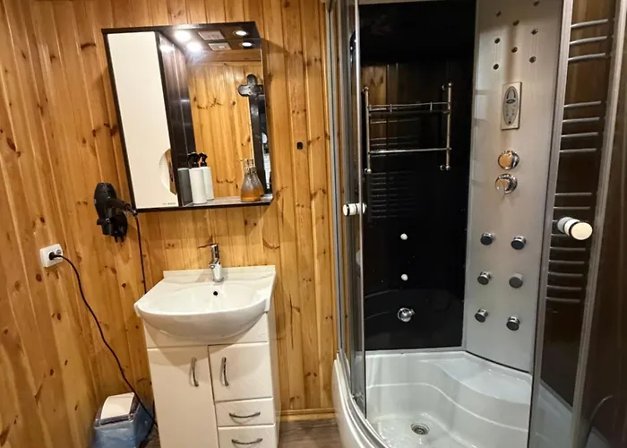 у віти номер 4 * Synevyrsʼka Polyana